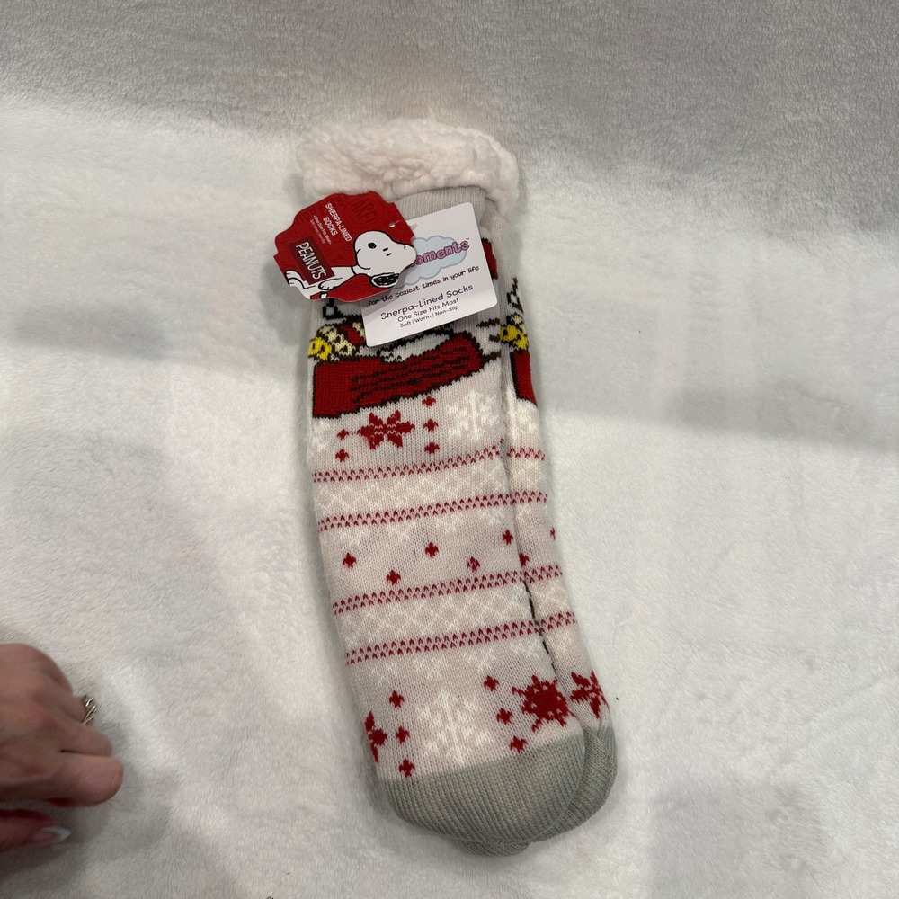 Peanuts Snoopy Sherpa Lined Slipper Socks White Red Fair Isle Non-Slip NWT